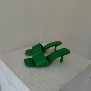 Heeled quilted sandal